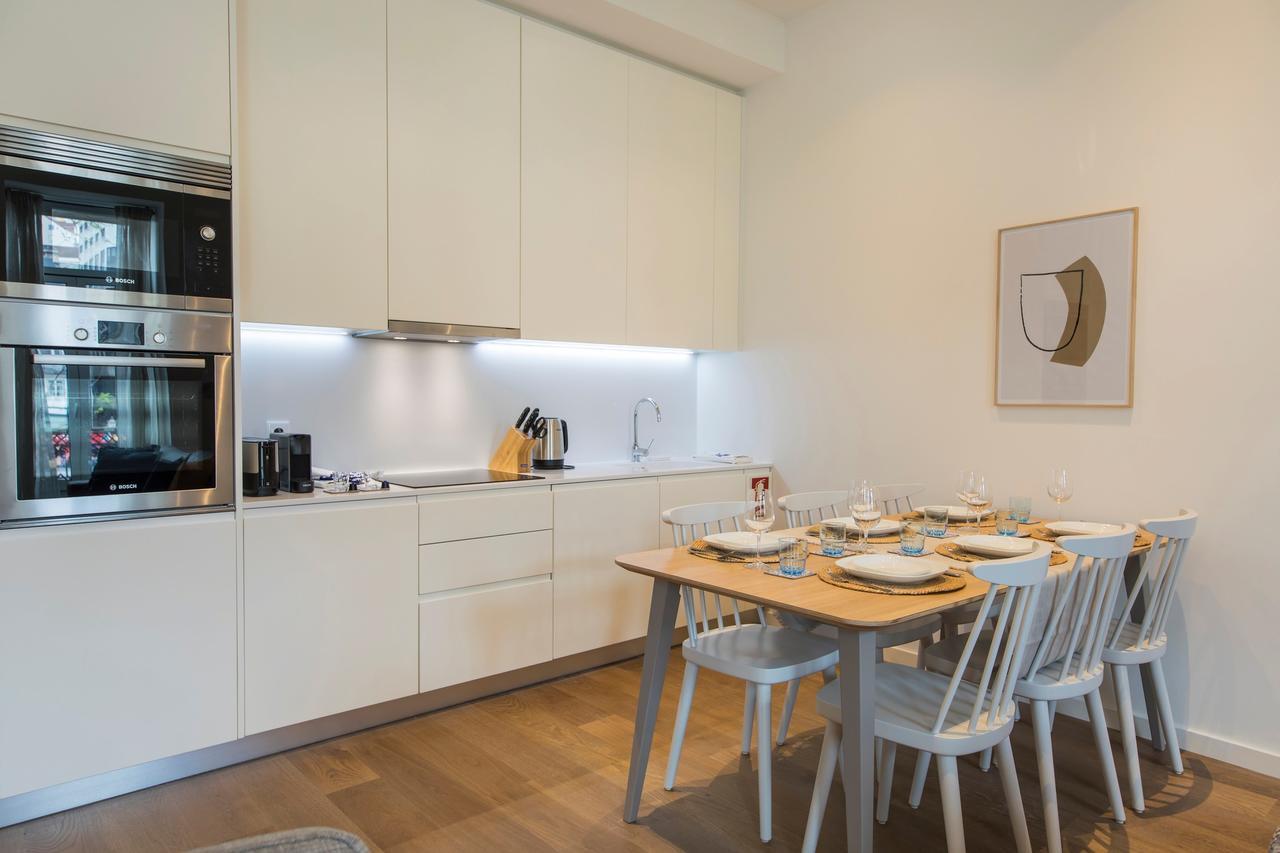 Urban Chic Apartment In The Heart Of Historic Lisbon Exterior photo